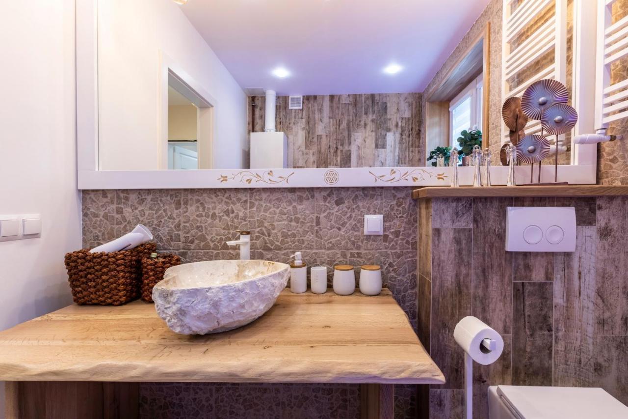 Bunia W Zakopanem Z Jacuzzi Apartment Bagian luar foto